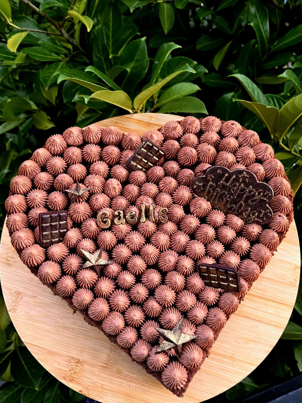 Un gâteau sur mesure, à la fois beau et bon, pour votre événement à Cergy Pontoise et alentours Un gâteau sur mesure, à la fois beau et bon, pour votre événement à Cergy Pontoise et alentours